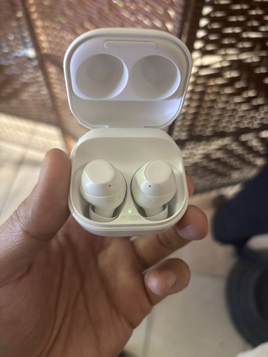 Продается Samsung Buds Fe