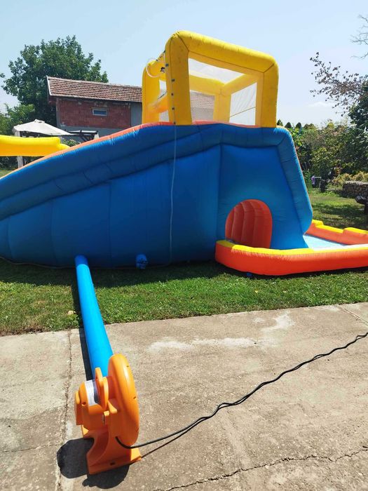 Голяма Водна Пързалка/Батут - 5м х 5м х 3м