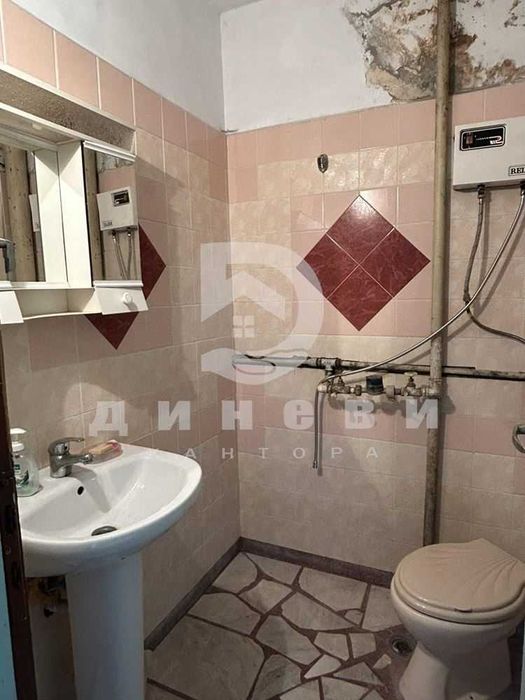 Двустаен апартамент плюс кухня в Опълченски