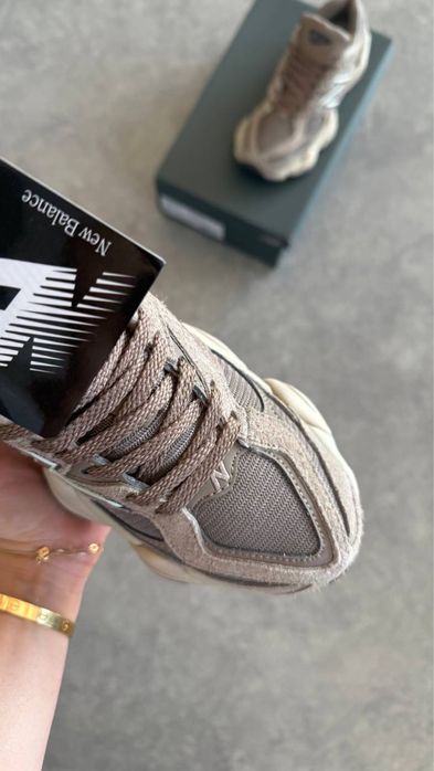 New Balance 9060 - Mushroom Brown