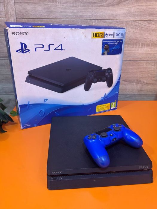 Продается PlayStation 4 slim