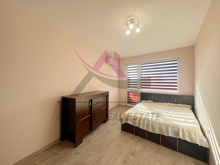 Дава се под наем Двустаен апартамент в Варна, Цветен квартал - 55 кв.м за 562 € - Снимка #2