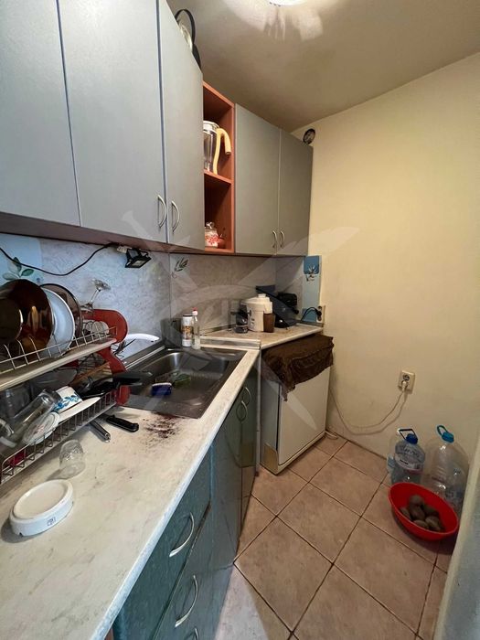 Продава се Многостаен апартамент в Варна, Автогара - 120 кв.м за 1725 €/кв.м - Снимка #2