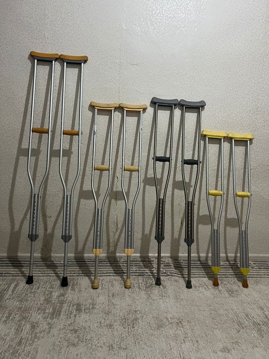 Костыли подмышечные