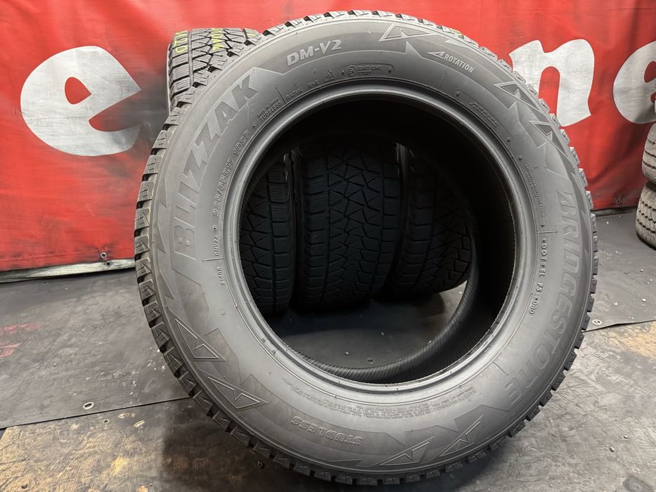 225 65 17, Зимни гуми, Bridgestone BlizzakDM-V2, 4 броя