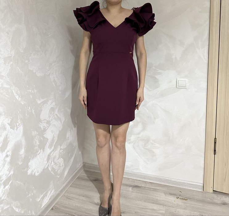 Платья коктеильные, вечерние