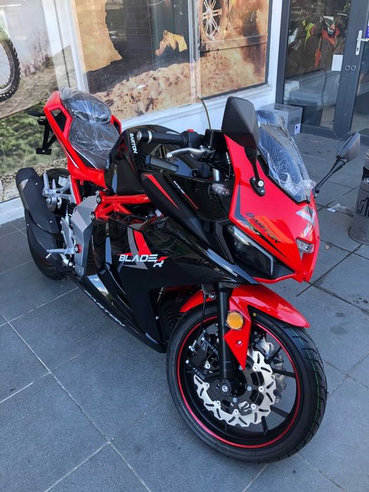 Motocicleta BARTON Blade R 125cc (similar YZF125 , CBR125)