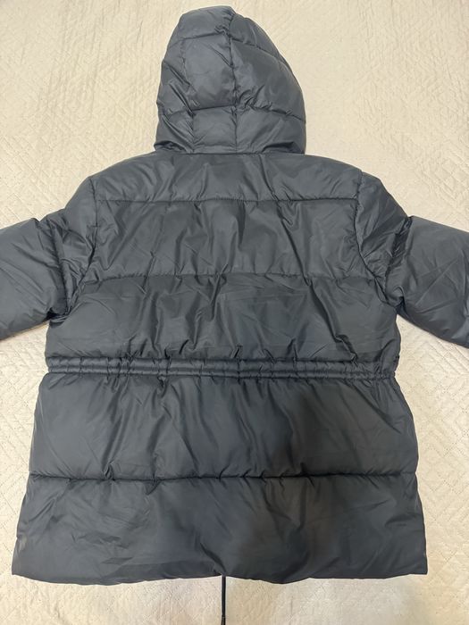 Продам куртку женскую