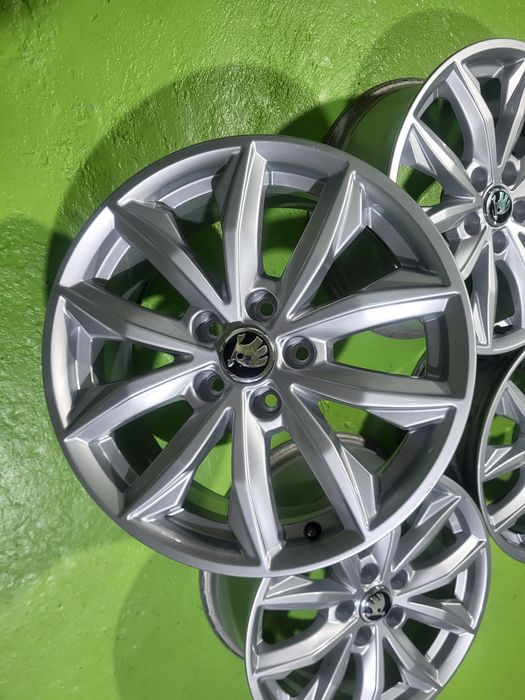 17 5x112 Skoda лети джанти 5х112 шкода