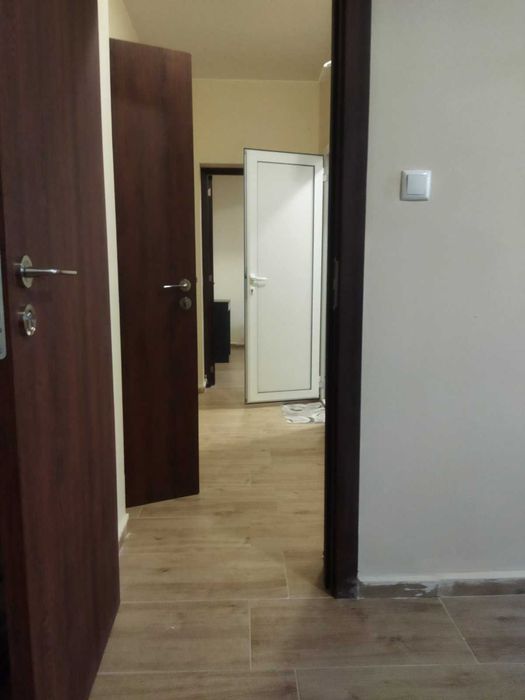 Дава се под наем Тристаен апартамент в Велико Търново, Бузлуджа - 60 кв.м за 290.7 € - Снимка #4