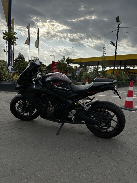 Honda CBR 650R limitata A2