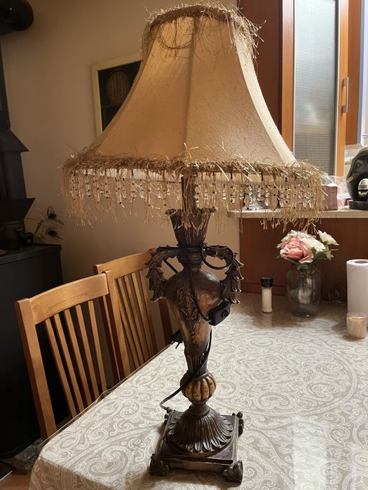 Лампа настолна лампа