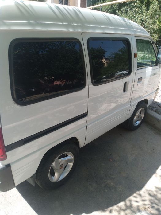 Chevrolet  Damas