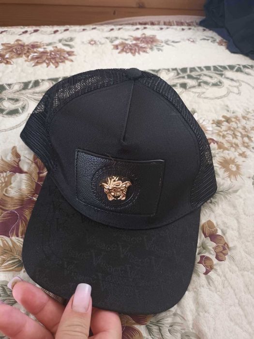 Șapci 1 la 1 dupa originale