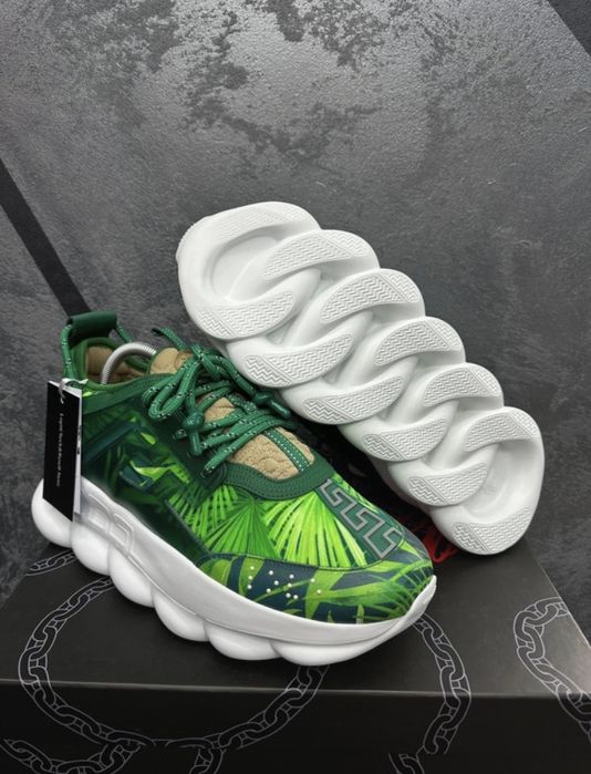 Versace Chain Reaction