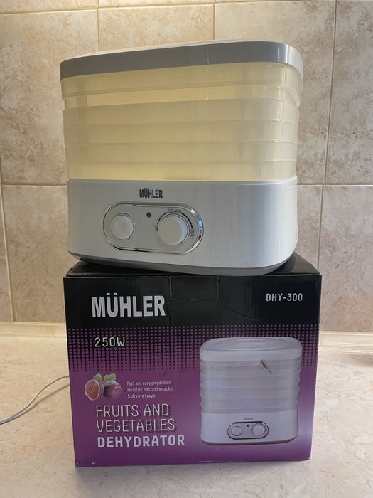 Уред за сушене на плодове MUHLER DHY-300T