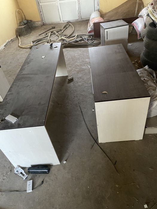 Офисной стол сотилади