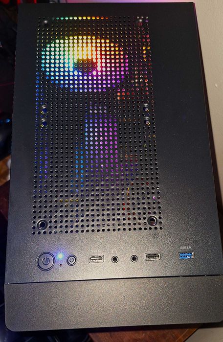 Компютър за игри/AMD Ryzen 5 3600/RTX 2060 Super 8GB/16GB RAM/SSD
