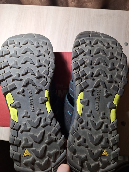 Летнии трекинговые сандали