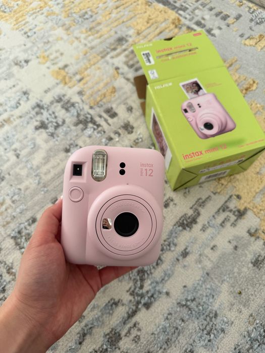 Фотоаппарат Instax mini 12