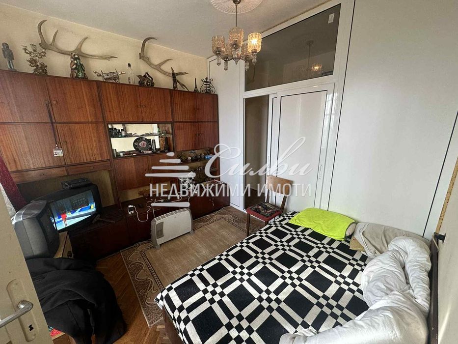 Продава се Двустаен апартамент в Шумен, Добруджански - 60 кв.м за 1148 €/кв.м - Снимка #2