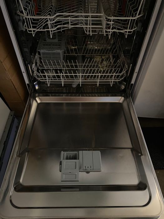 Съдомиялна машина Hotpoint