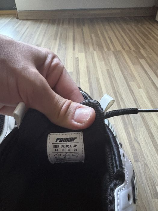 balenciaga runner
