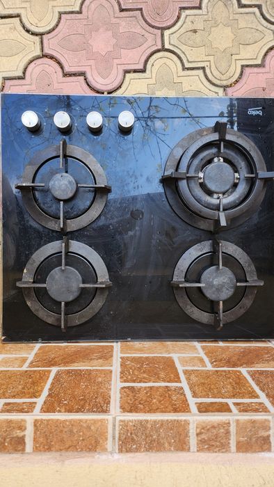 De vânzare plita Beko