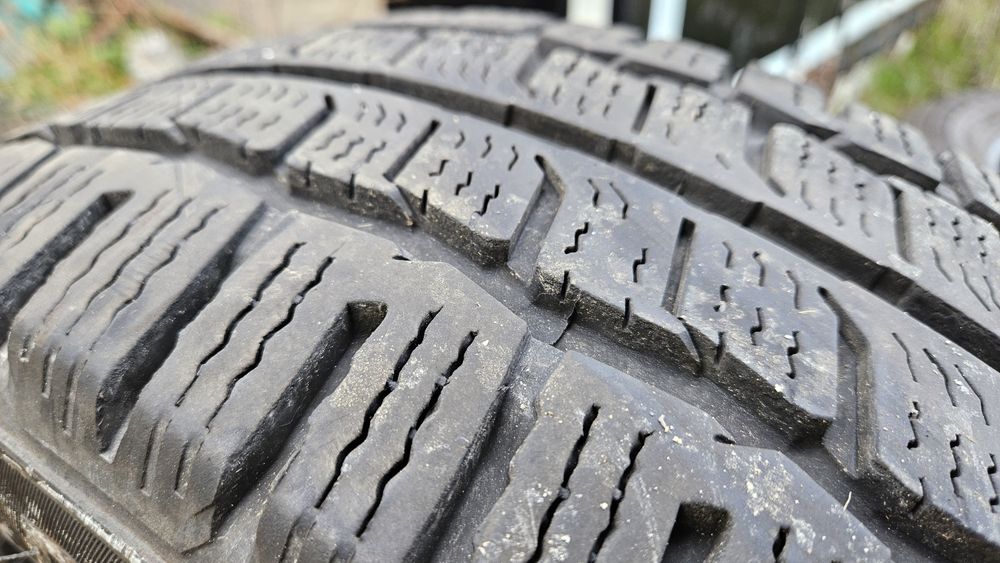 2бр гуми 205 65 16С дот 22 кумхо