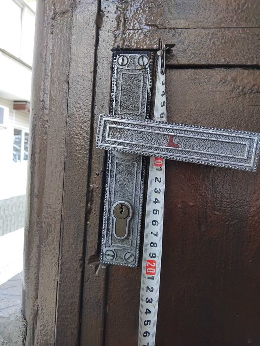 Купувам дръжки за врата сантиметра