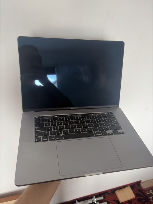 MacbookPro 16" 2019