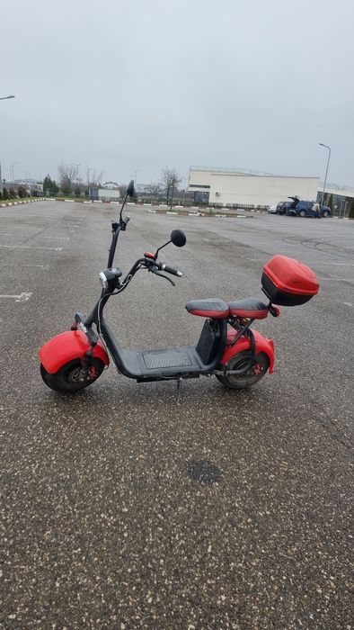 Vând scuter electric