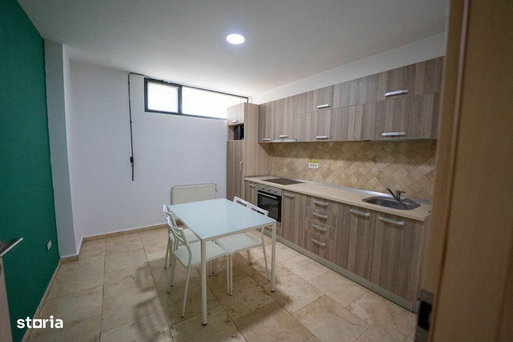 Cladire birouri si spatiu comercial , 830 mp constr, 15 locuri parcare