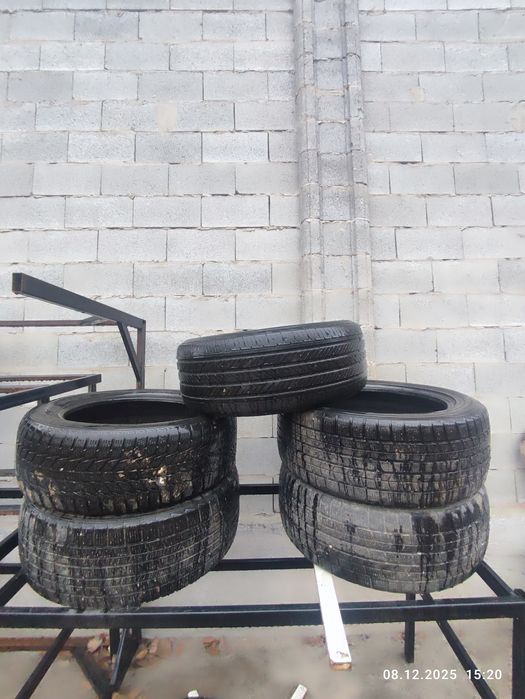 Зимныие шины 17.