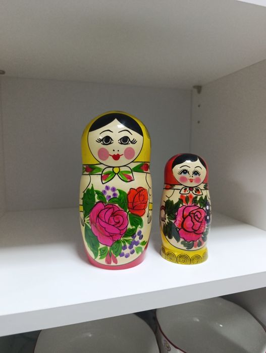 Матрешки 15 и 10 см.