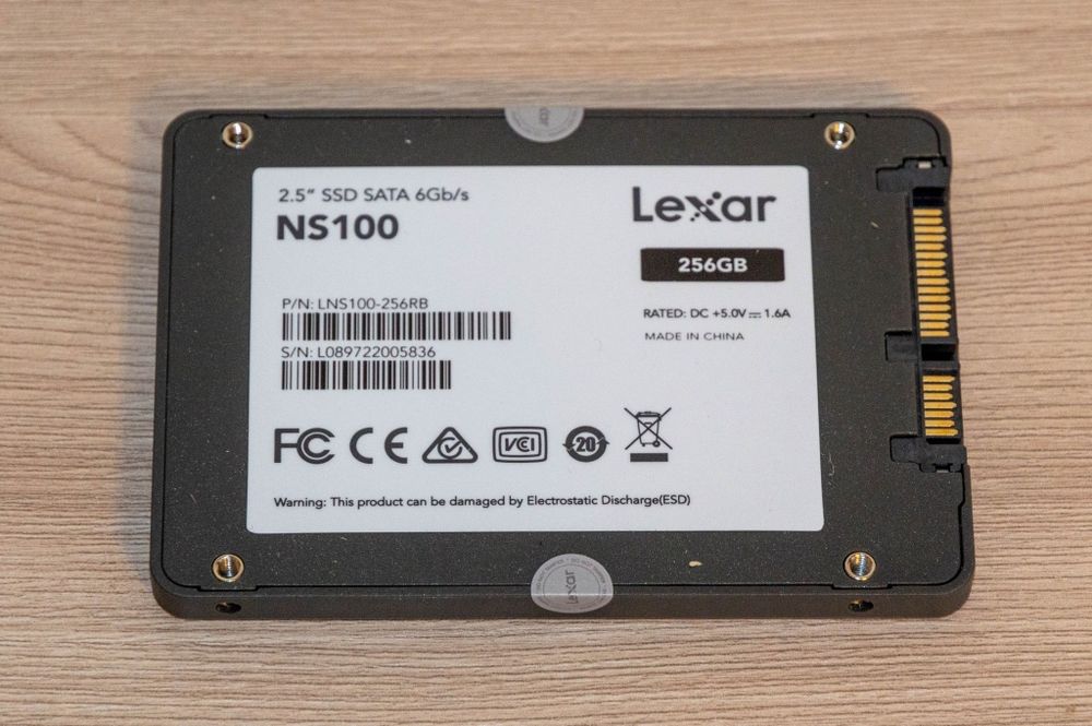 SSD Lexar 256 ,сотилади