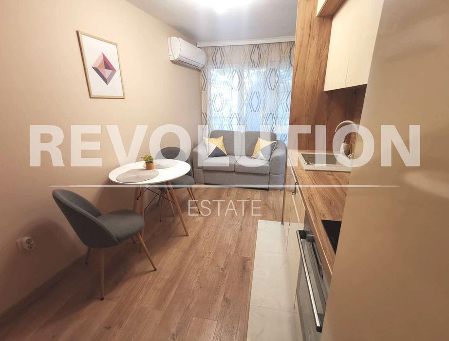 Дава се под наем Двустаен апартамент в Варна, Гръцка махала - 50 кв.м за 550 € - Снимка #1