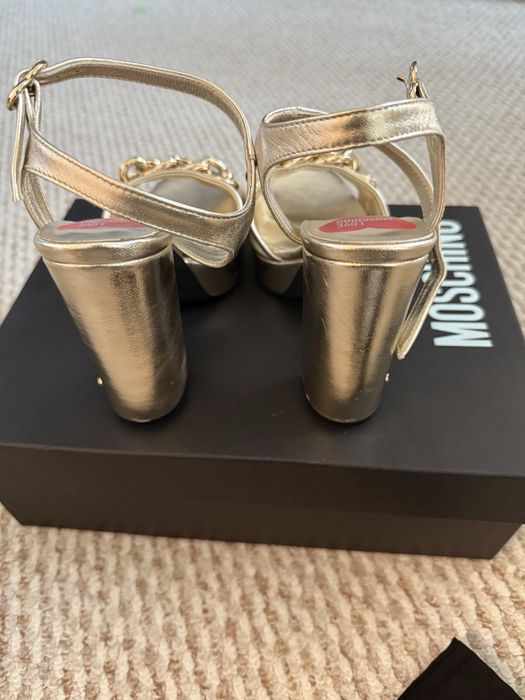 Sandale Moschino 36 noi