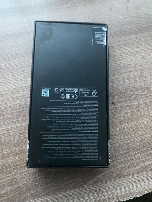 Продам коробку от Samsung s21 plus