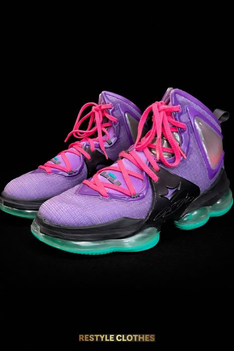 Lebron 19 (DJ Bron) Wild Berry