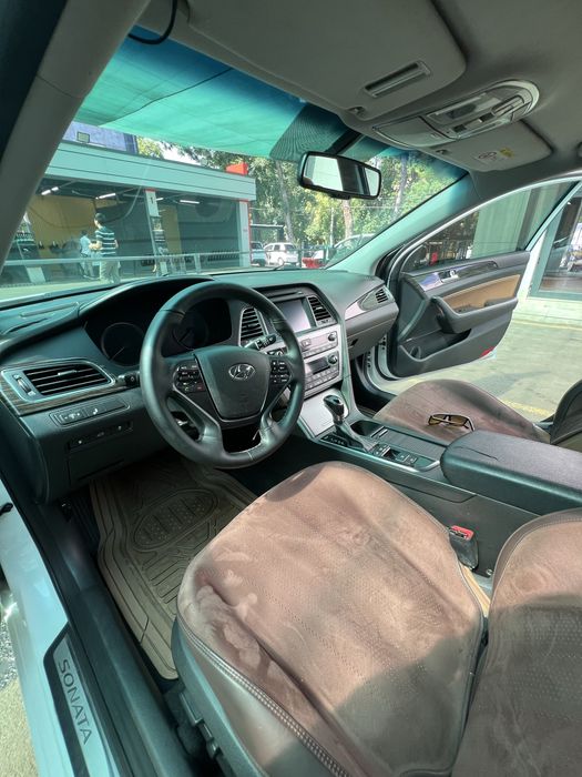 Hyundai sonata srochnaa sotiladi