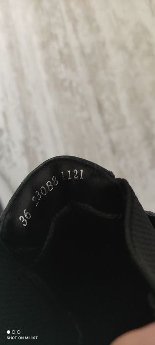 Дамски черни кецове