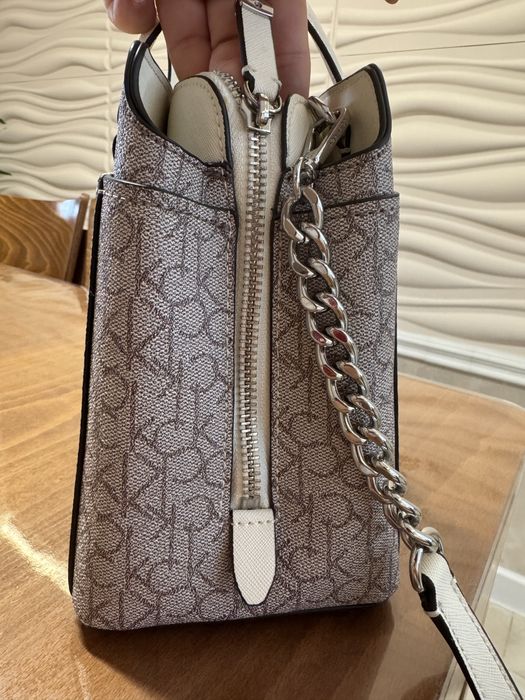 Calvin Klein  дамска чанта