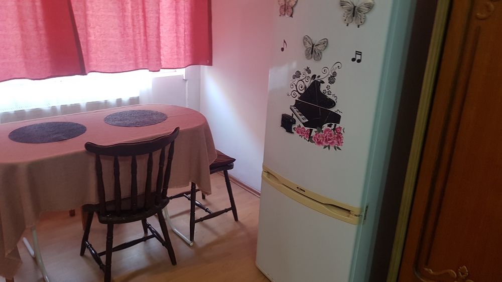 Inchiriez garsoniera etaj 1 zona macilor