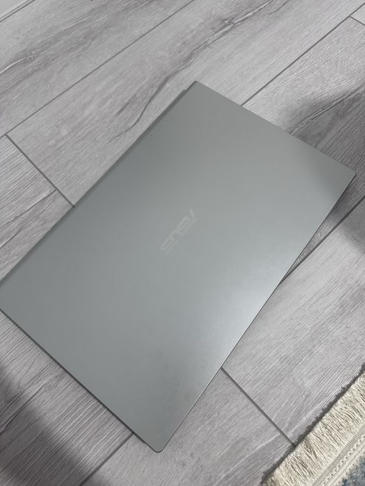 Ноутбук ASUS VIVO book
