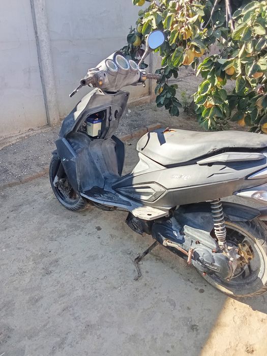 Vând Malaguti de 80