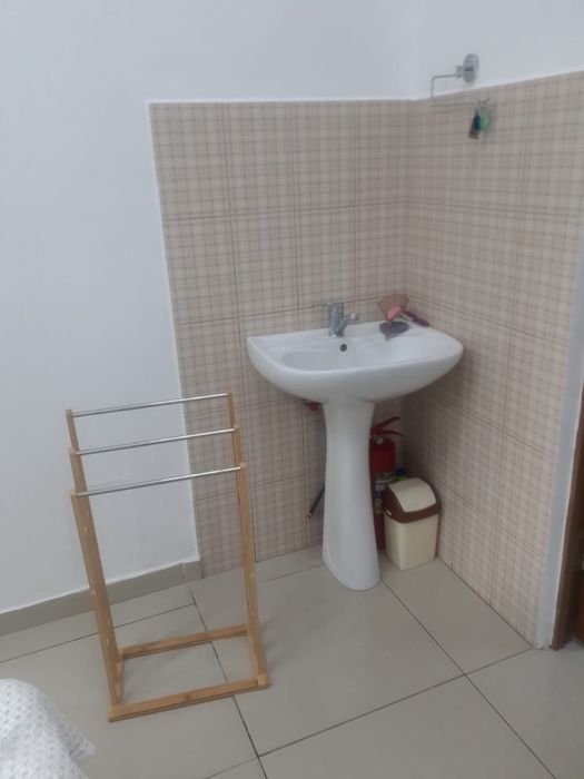 Кушетку сдаем/ кабинет