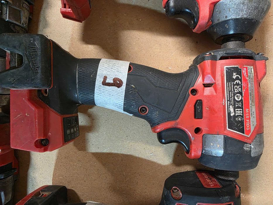 Винтоверт импакт милуоки Milwaukee M18