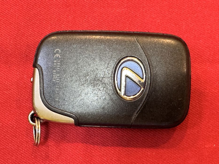 Смарт ключ за Lexus оригинален с 3бутона