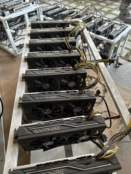 Mining RIG с 8 Карти GPU Sapphire RX570/580 4GB/8GB Карти